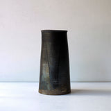 ●25-YT10 黒唐津 筒器