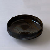 ●25-YT106 黒唐津 馬盥向付