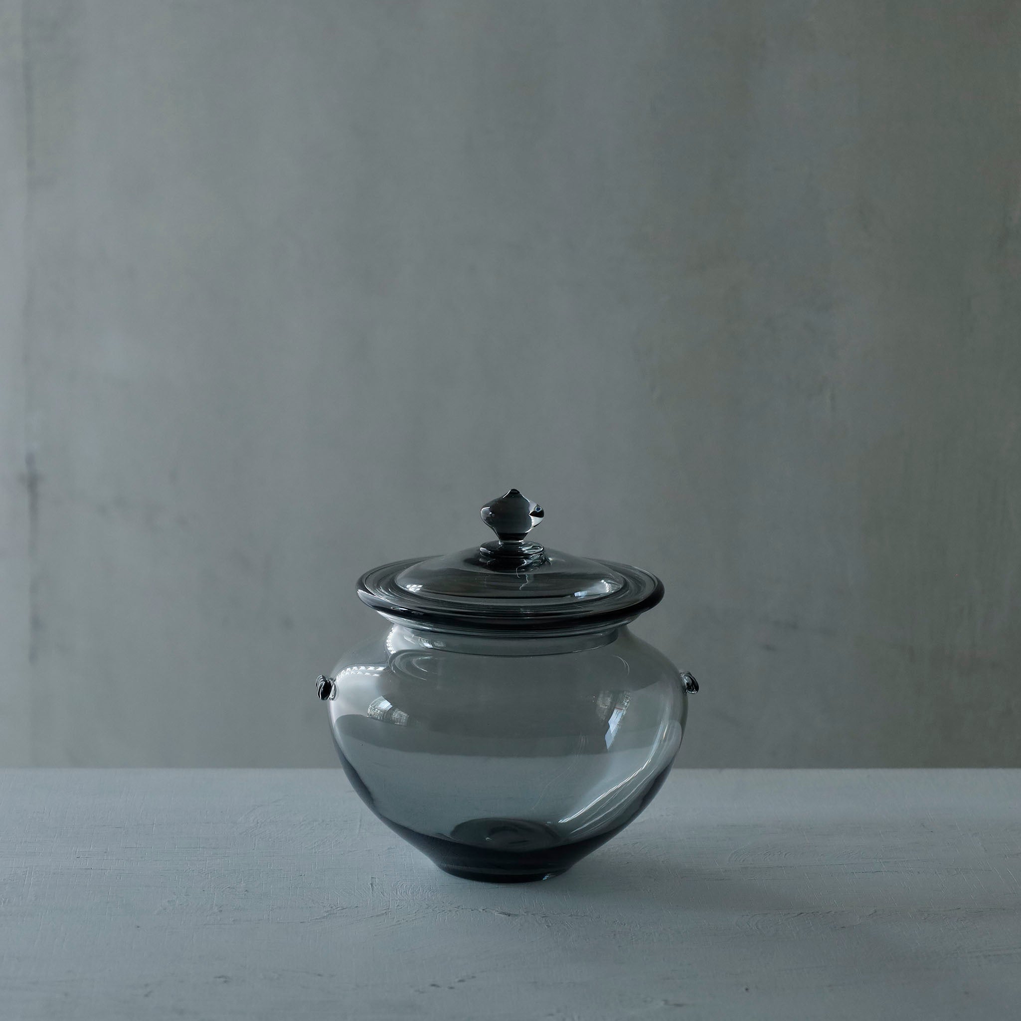 ○26-TE-123 耳付蓋物 GRAY