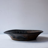 ●25-YT131 窯変黒唐津 そぎめ皿