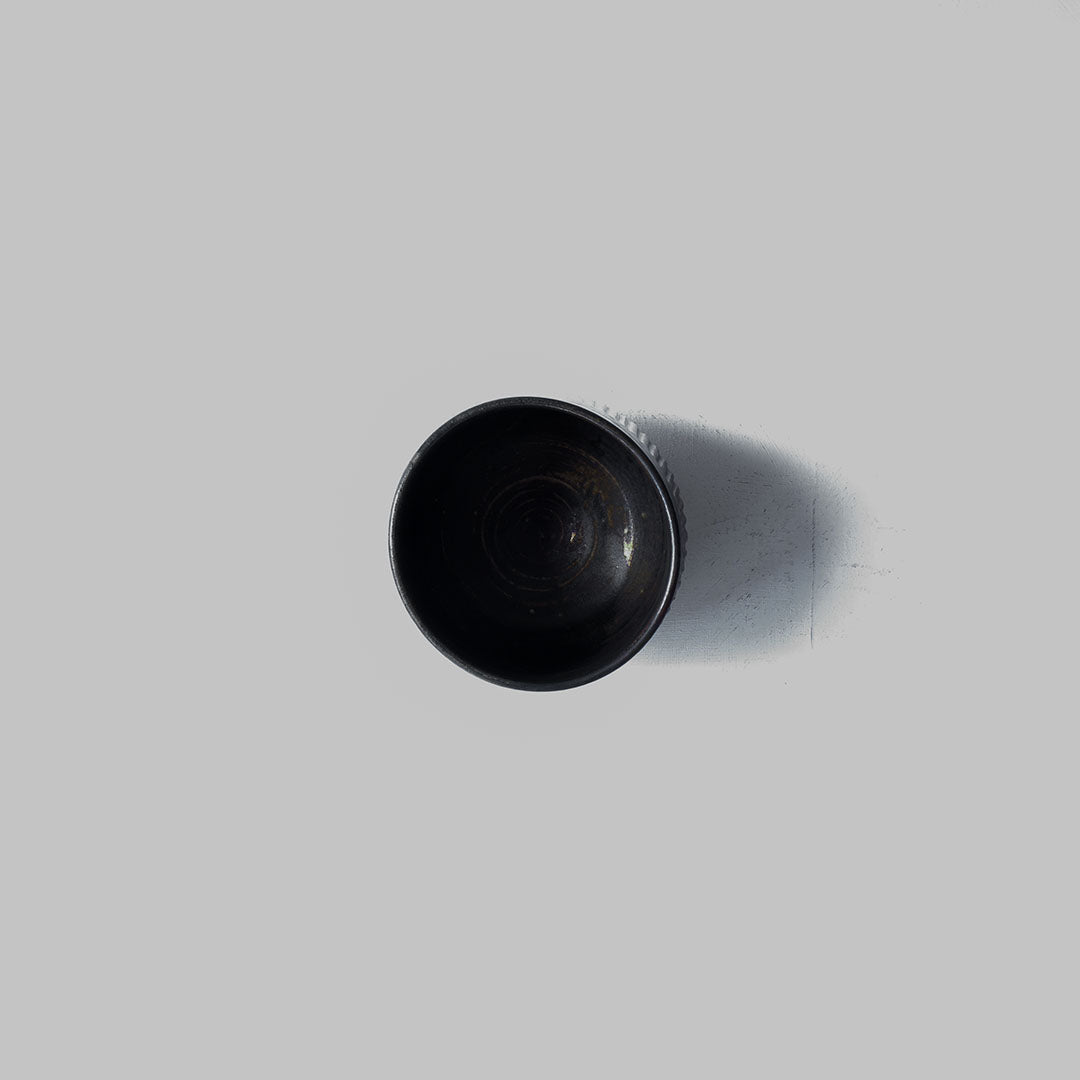●25-YT135 窯変黒唐津 茶碗