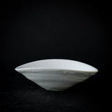 ●25-IY-15白磁たわみ鉢