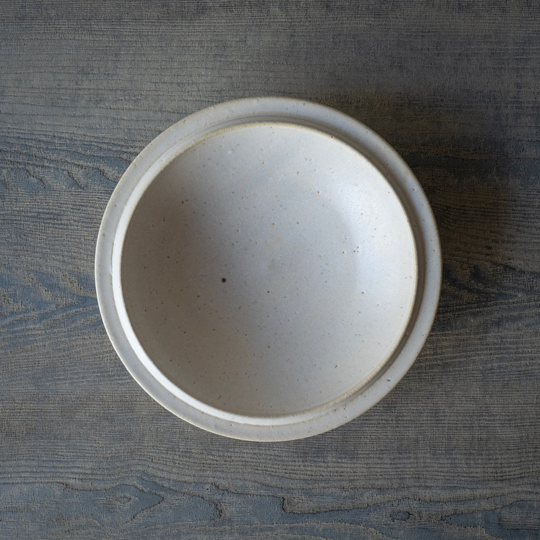 ●船串篤司 round plate 21cm チタン釉