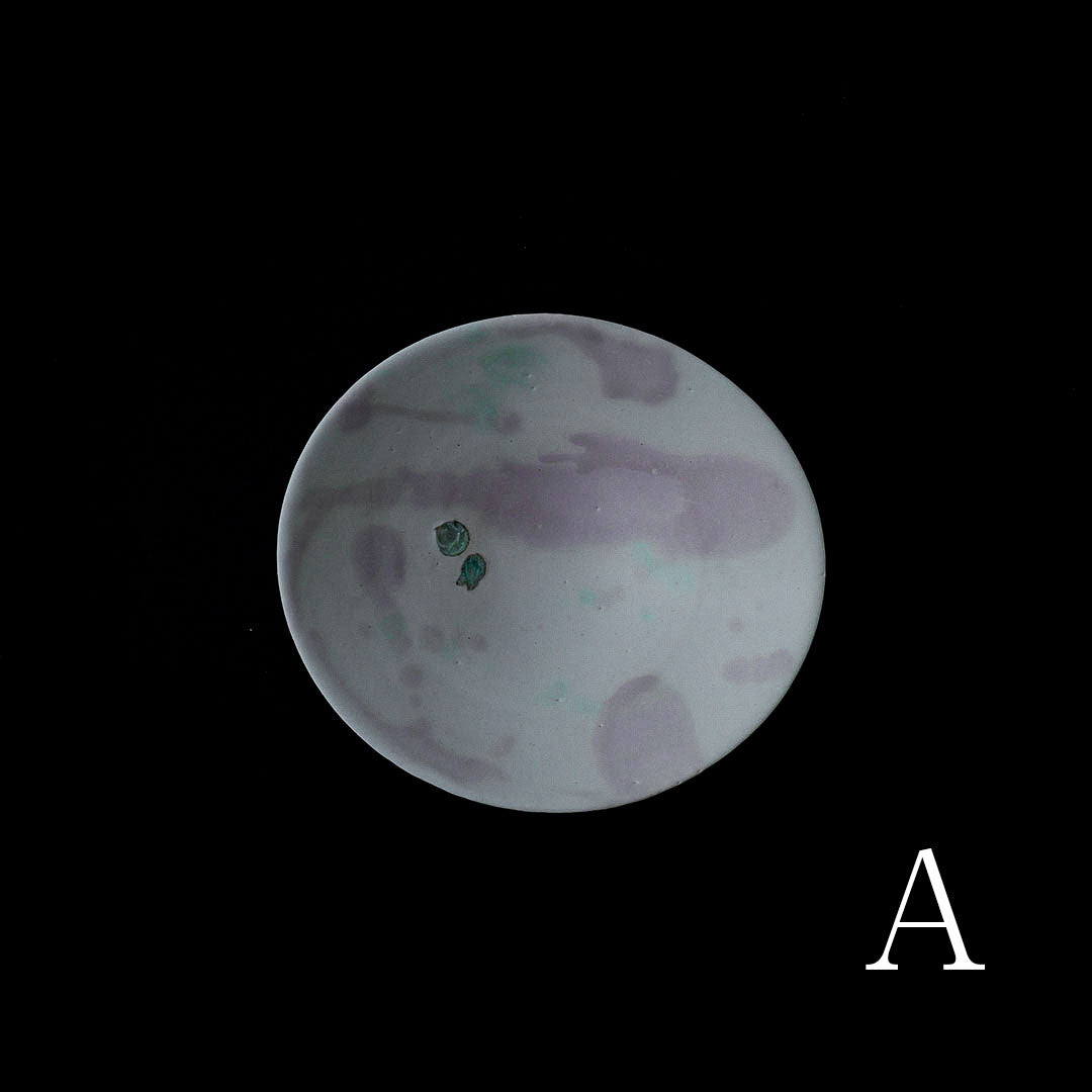 ●25-IY-16白磁たわみ鉢(桃ライム、貝殻)