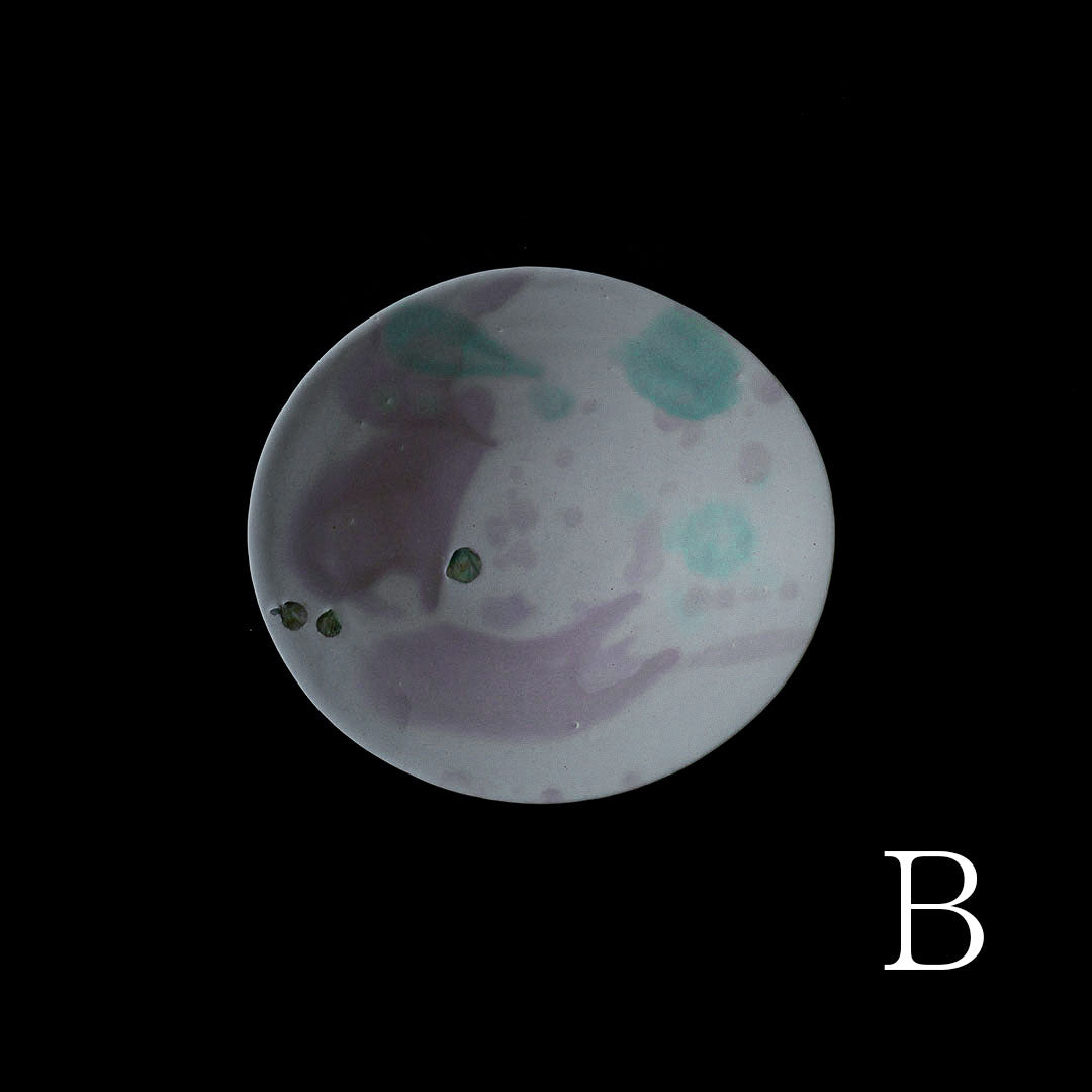 ●25-IY-16白磁たわみ鉢(桃ライム、貝殻)