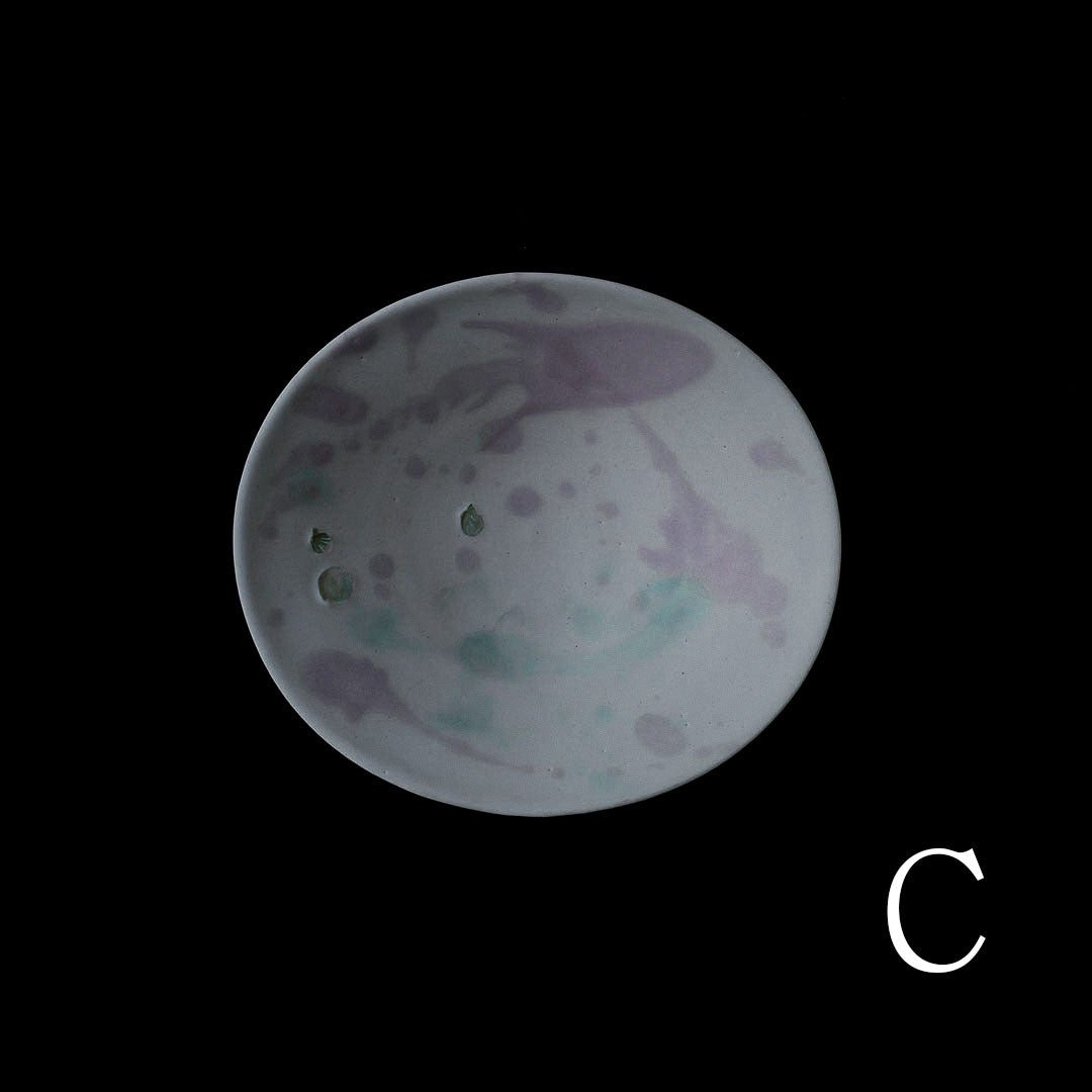 ●25-IY-16白磁たわみ鉢(桃ライム、貝殻)