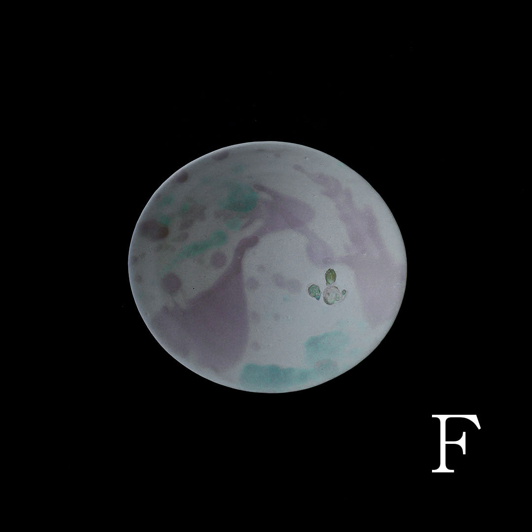 ●25-IY-16白磁たわみ鉢(桃ライム、貝殻)