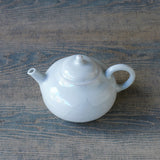 ●24-TS 37 白磁 後手ポット A