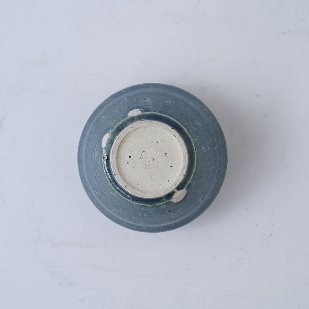 23-38 Shingo Oka Azure Underglaze Iron Painting Bowl