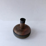 ●24-TY-38黒唐津掛分花入