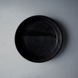 ●25-YT51 黒唐津 平皿