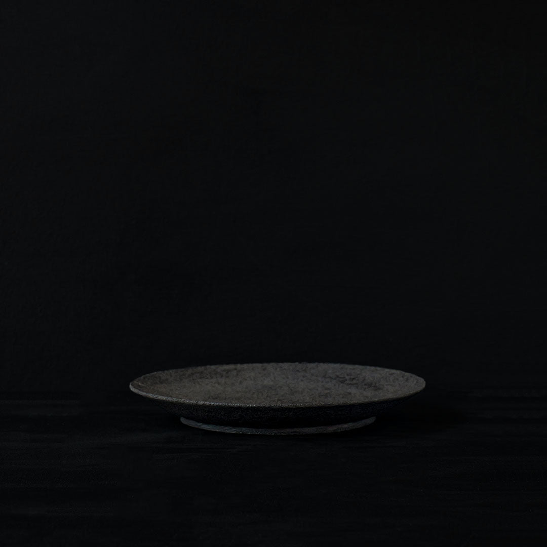 ●25-KF Sabi-urushi Plate 18cm Black