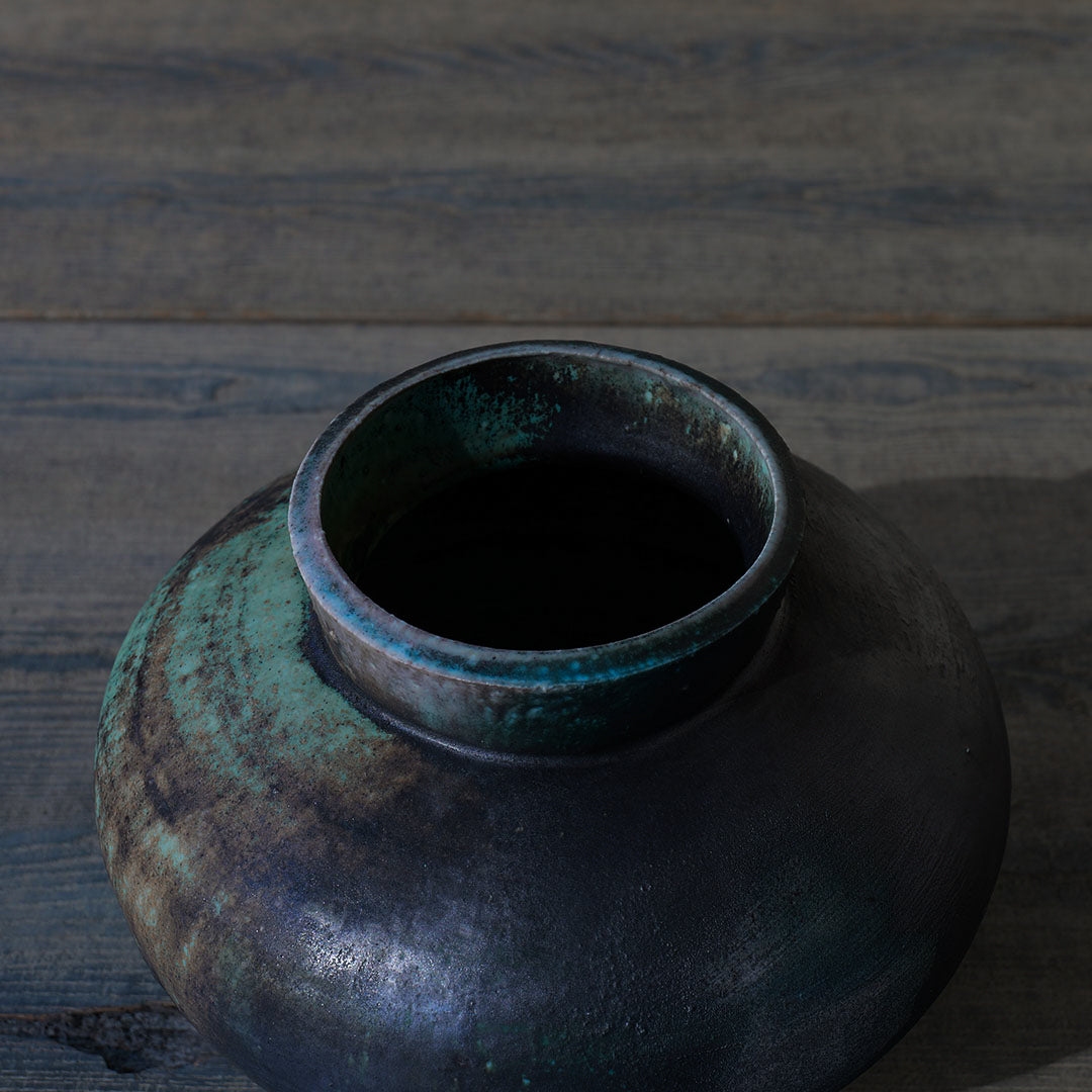 ●24-MS 53 Michikazu Sakai - Oribe Glaze Vase