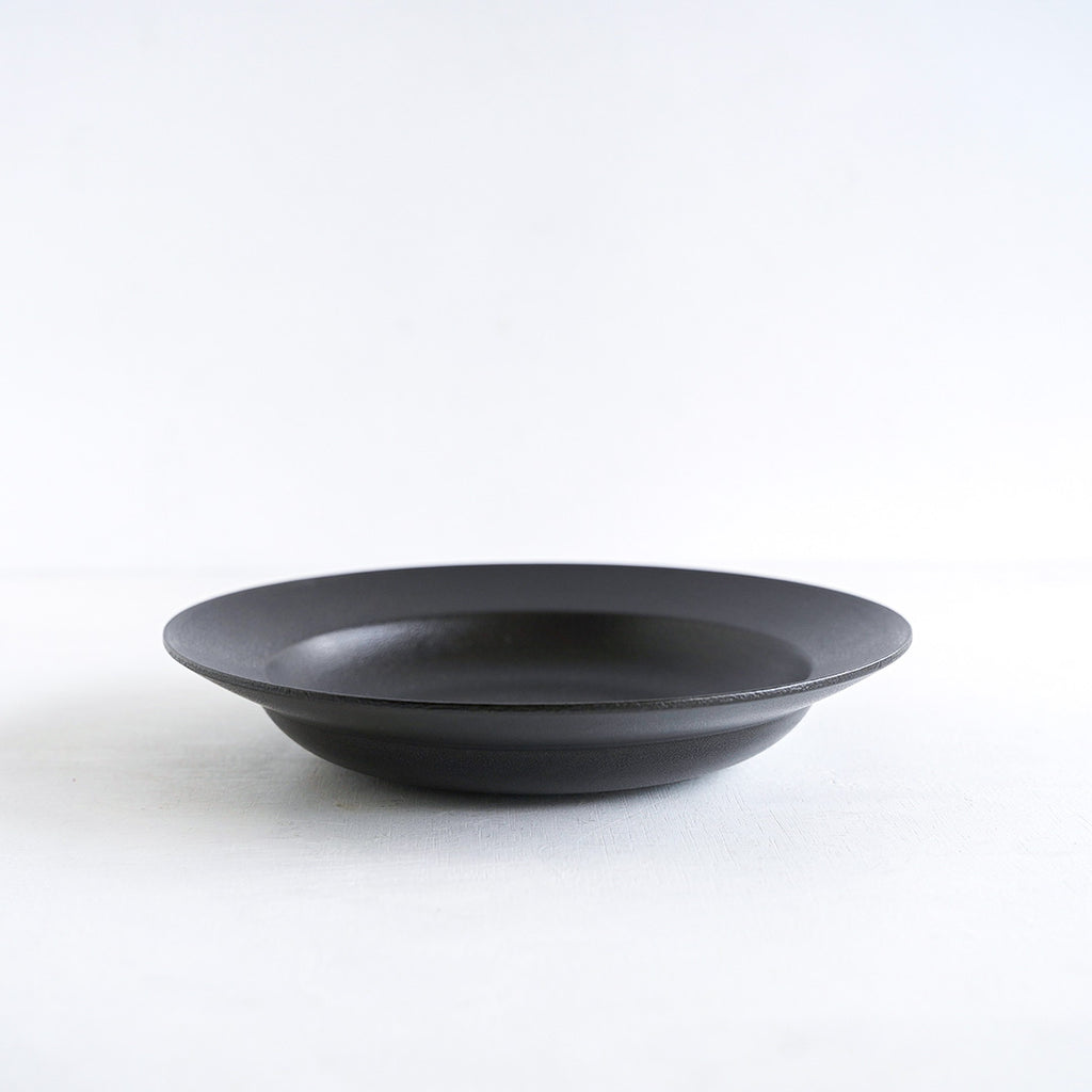 赤木明登スープ皿 黒 – 雨晴/AMAHARE