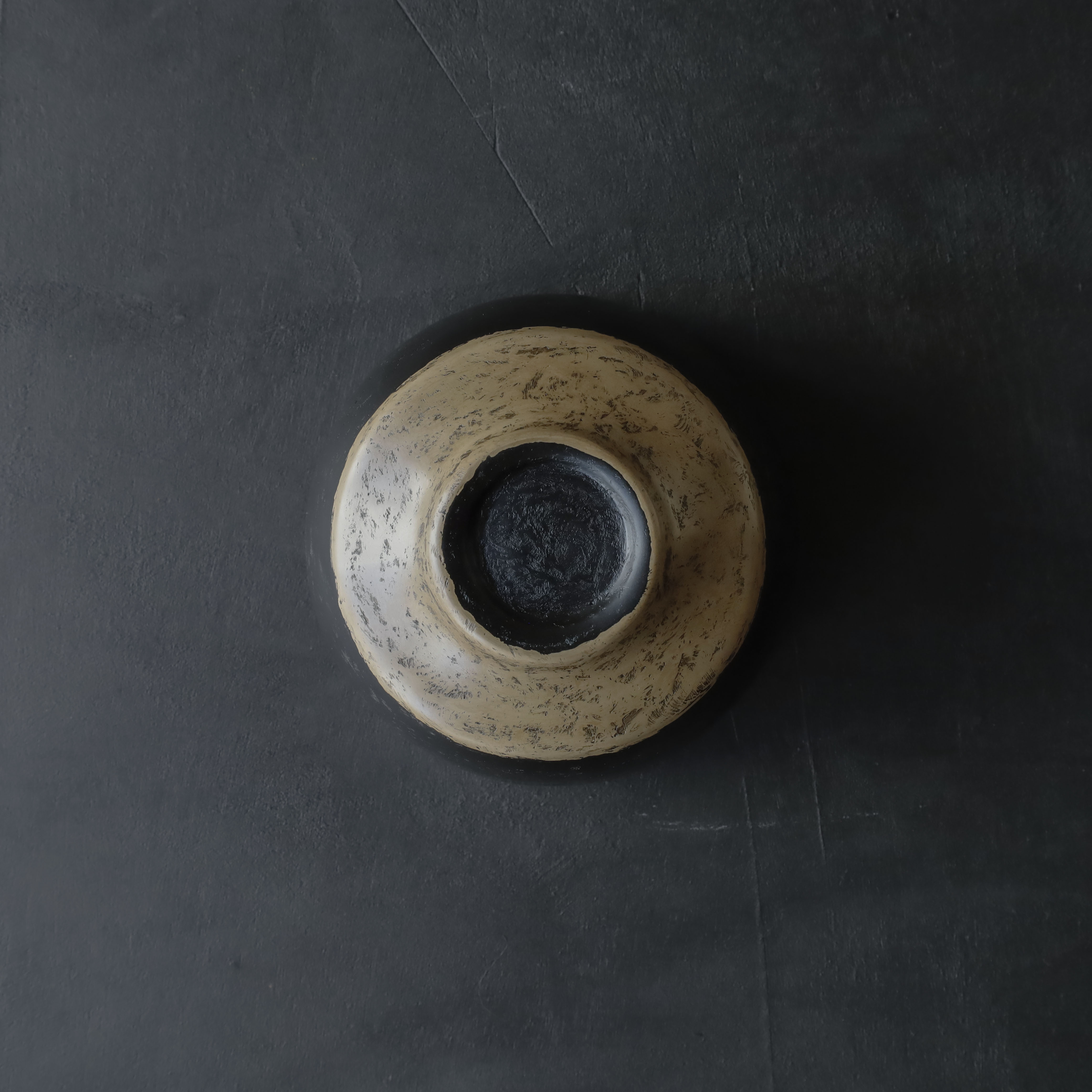 26-AS-10 Tsutsugata-wan (Cylindrical Large Bowl) – White Interior