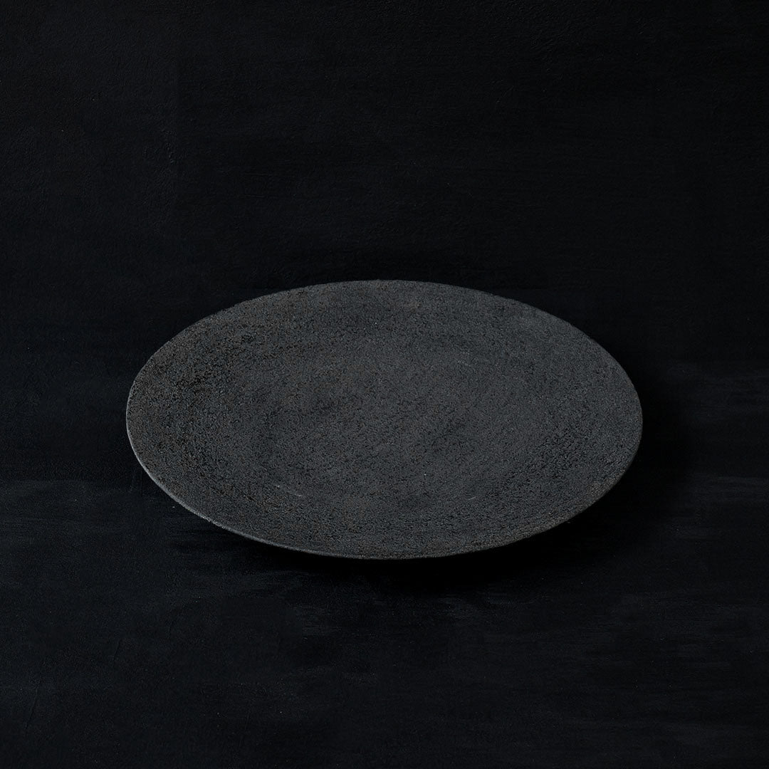 ●25-KF Sabi-urushi Plate 24cm Black
