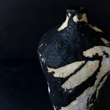 ●25-IY-62黒釉花器