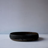 ●25-YT67 黒唐津 平鉢