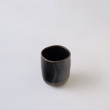 ●25-YT72 黒唐津 四方湯呑