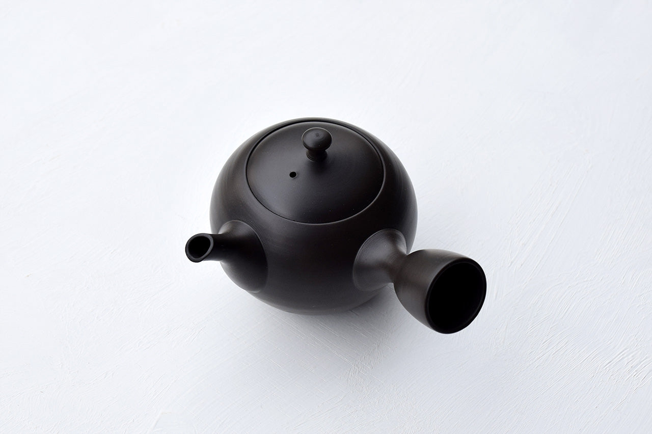 ◆Hokuryu Round Teapot "Shudei Tanka (black)" (Gift Set of 2)