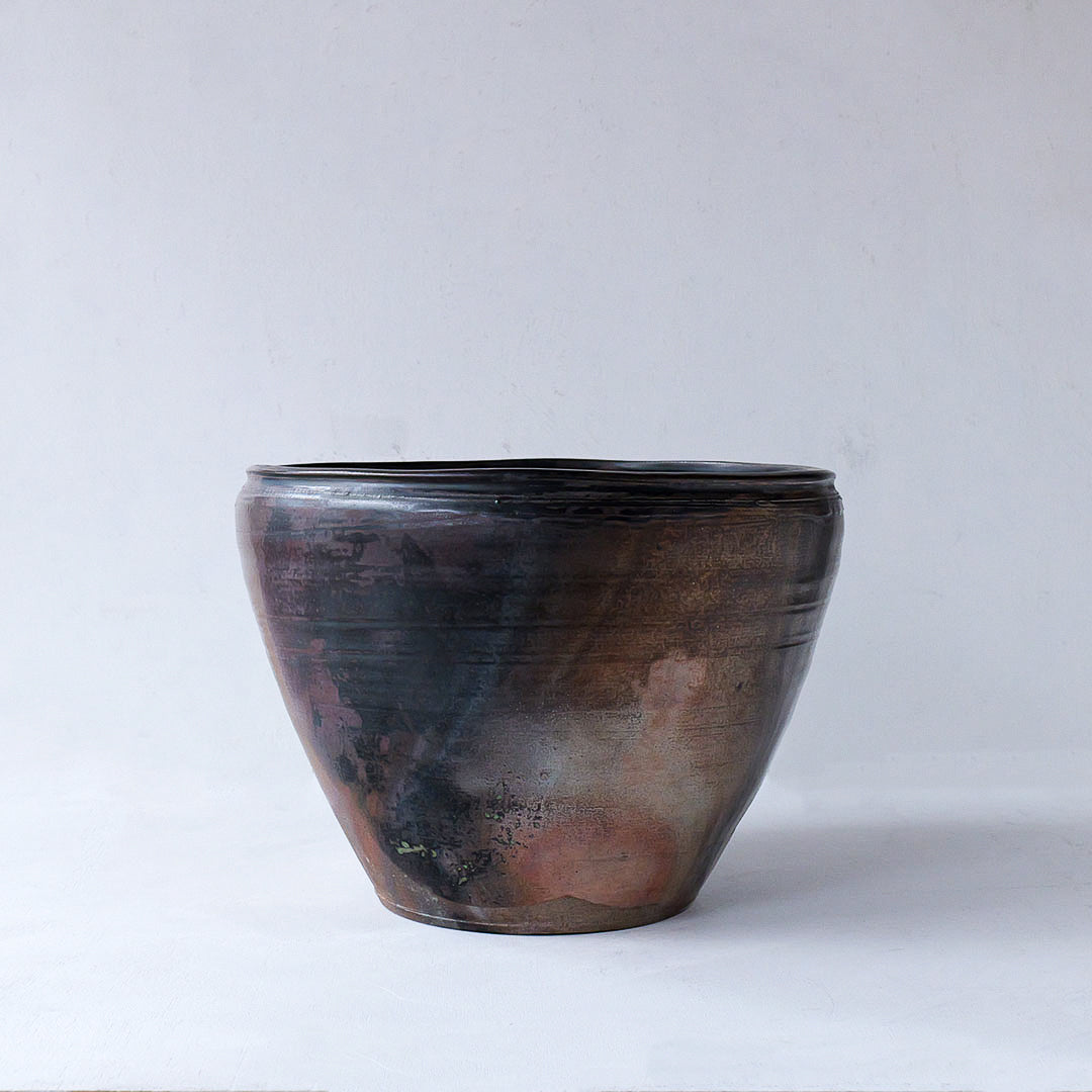 ●24-TY-83窯変黒唐津大器