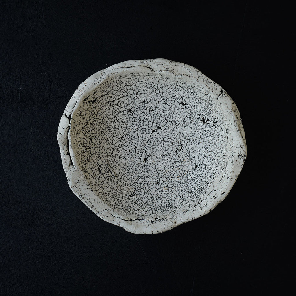 中根楽 罅土塊皿 B – 雨晴/AMAHARE