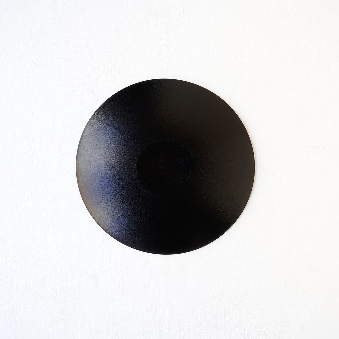 Akito Akagi Makie Plate 19.5cm Black Chrysanthemum