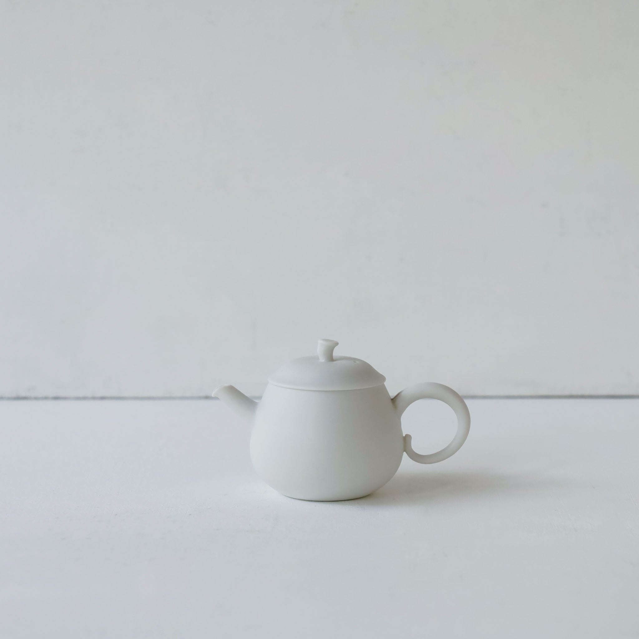 Yuichi Murakami Eggshell Teapot - Fruit shape