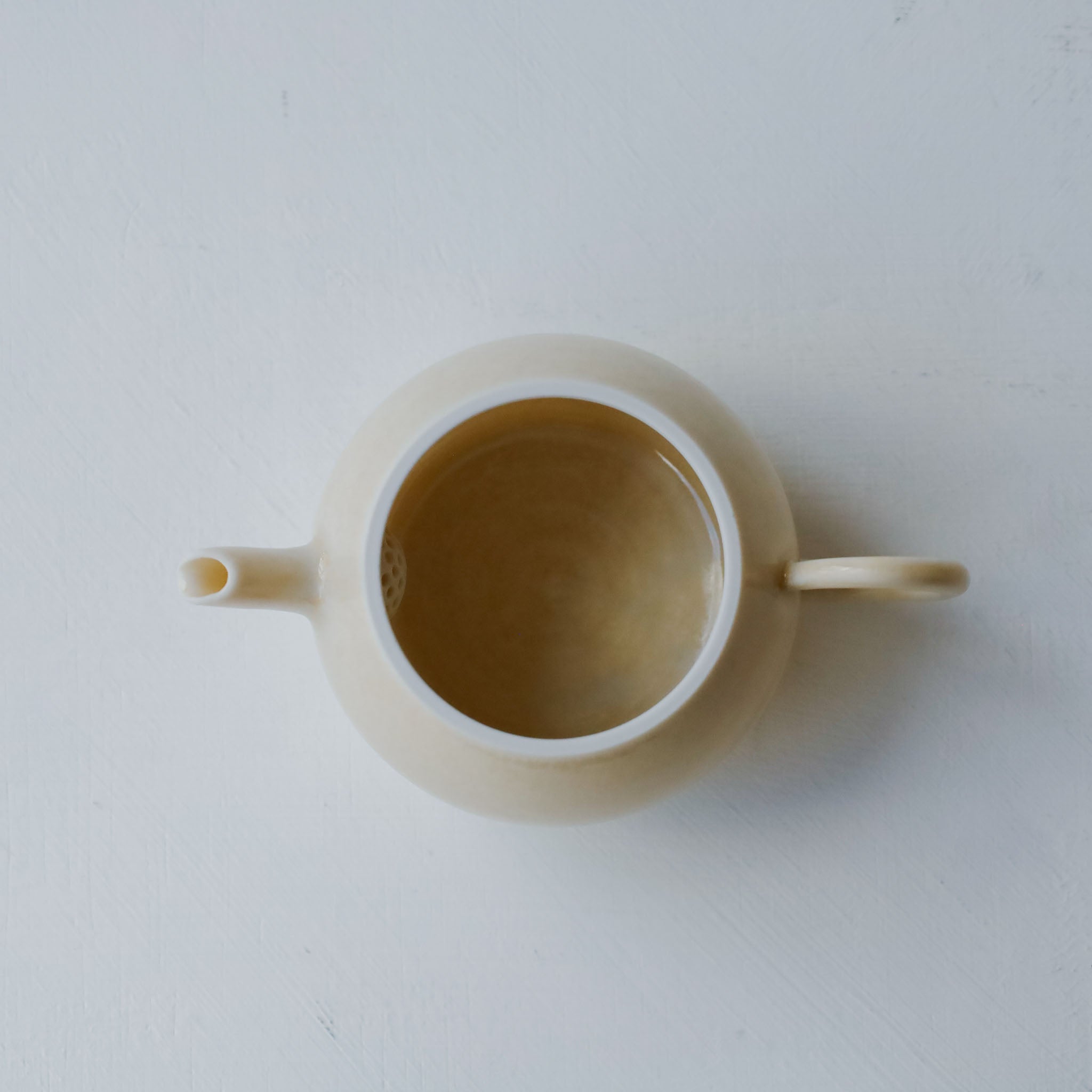Yuichi Murakami Beige Porcelain Teapot