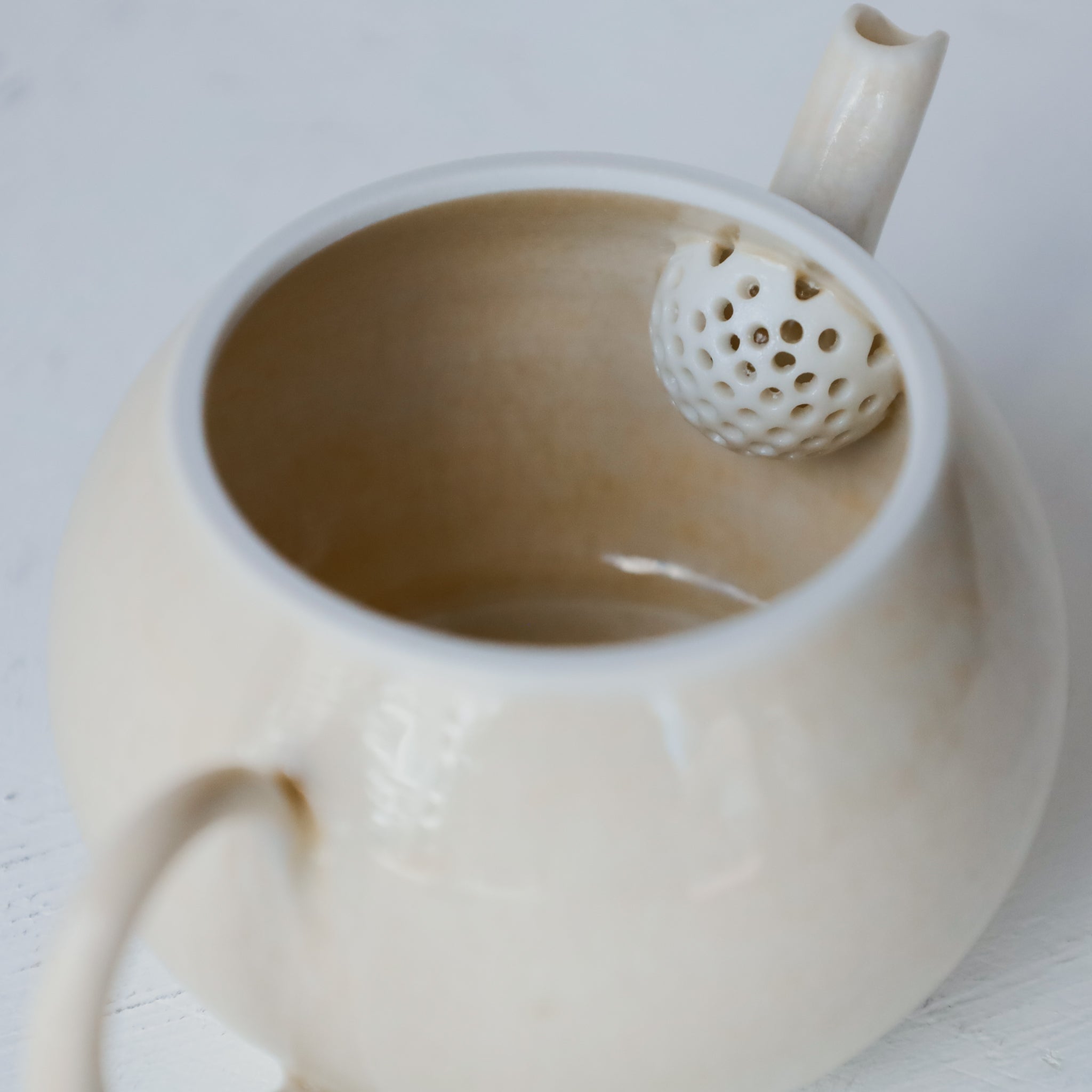 Yuichi Murakami Beige Porcelain Teapot