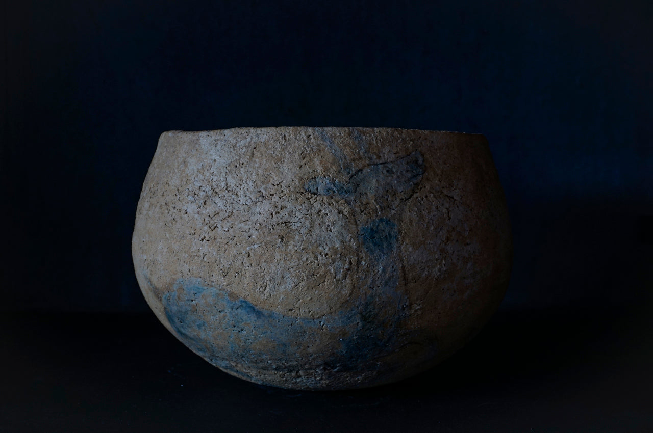 ●25-IM60 灰陶加彩壺(鹿文)