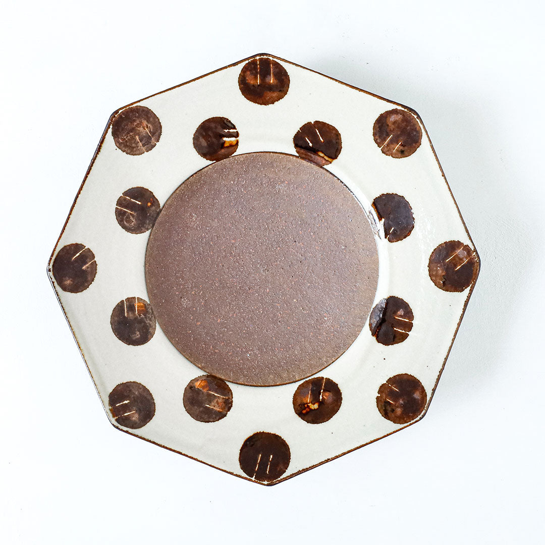 陶房眞喜屋 八角7寸皿 鉄絵