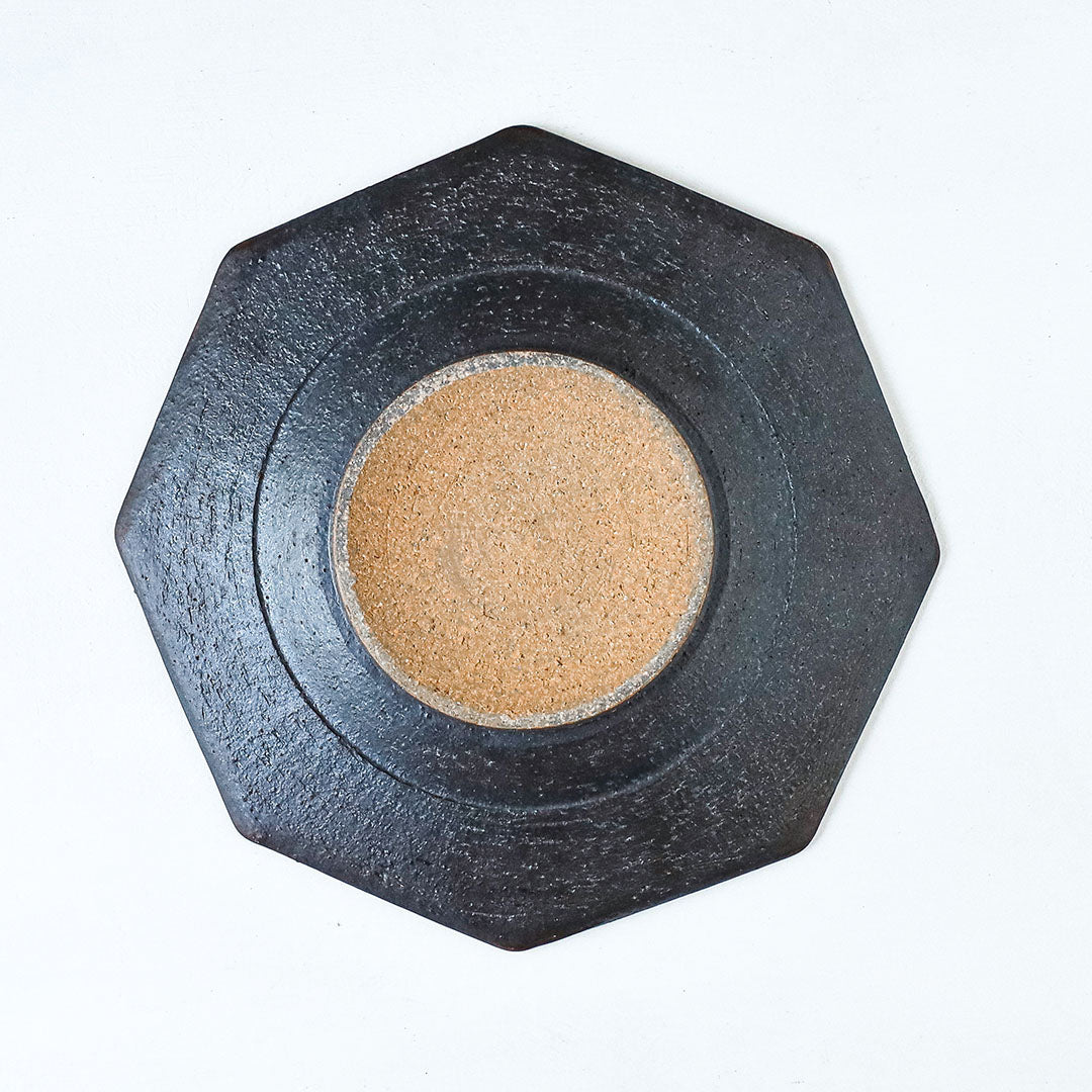 Toubou Makiya Octagonal Plate 18cm Dot Brown