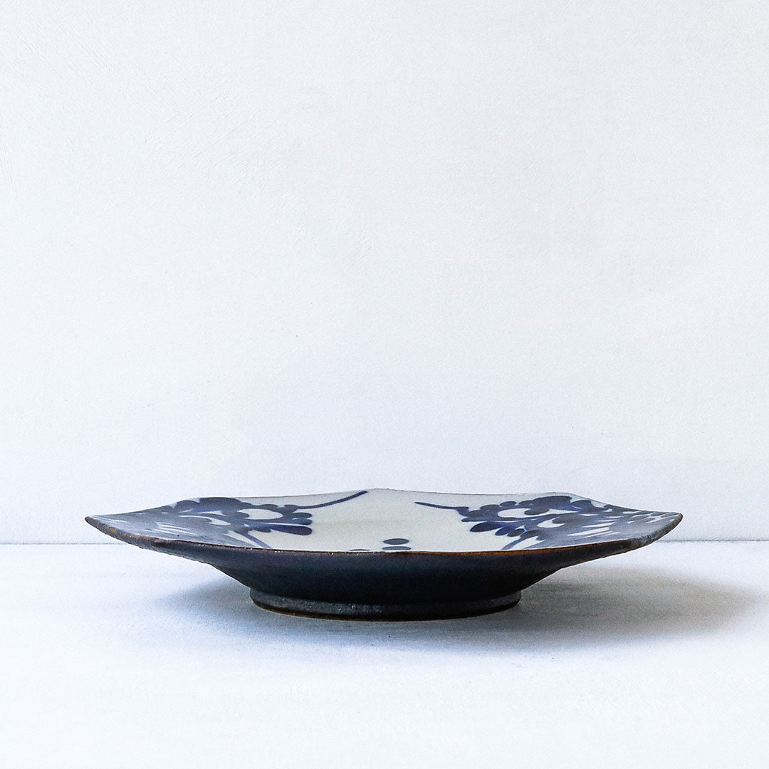 Toubou Makiya Octagonal Plate 18cm Arabesque