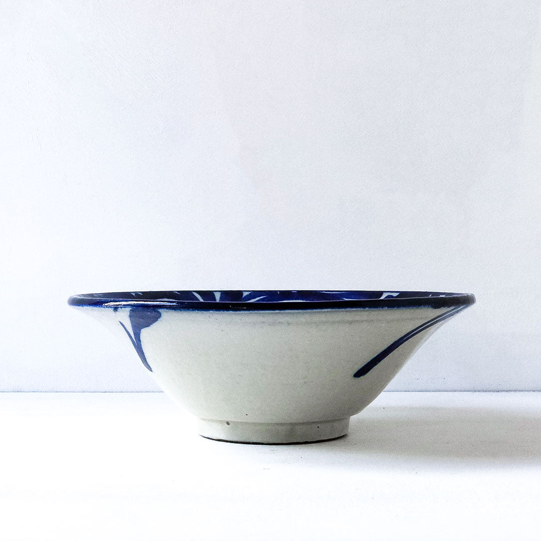 陶房眞喜屋 ラッパ鉢 マキカラクサ