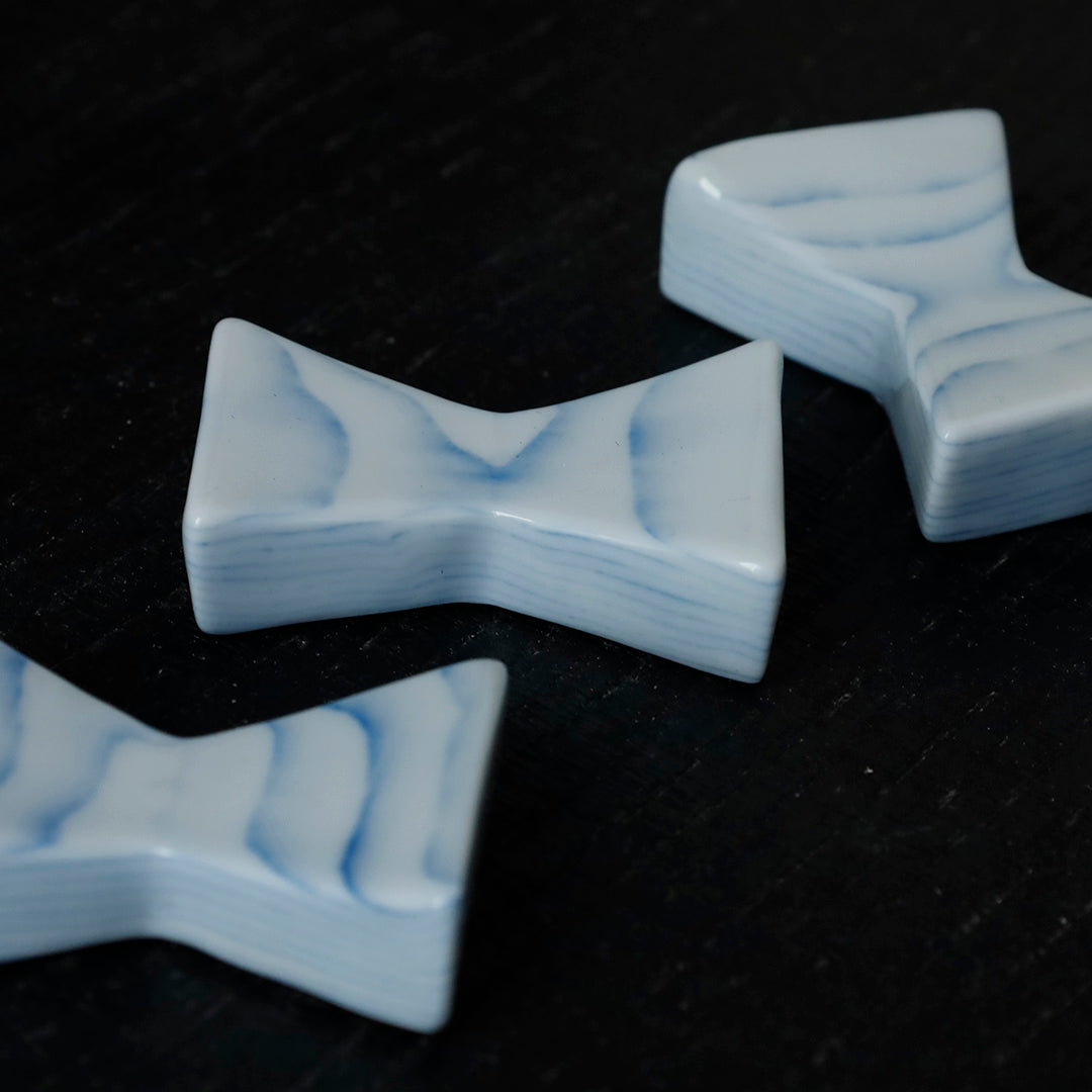 25-10S 村上雄一 青練り込み 箸置き 10層