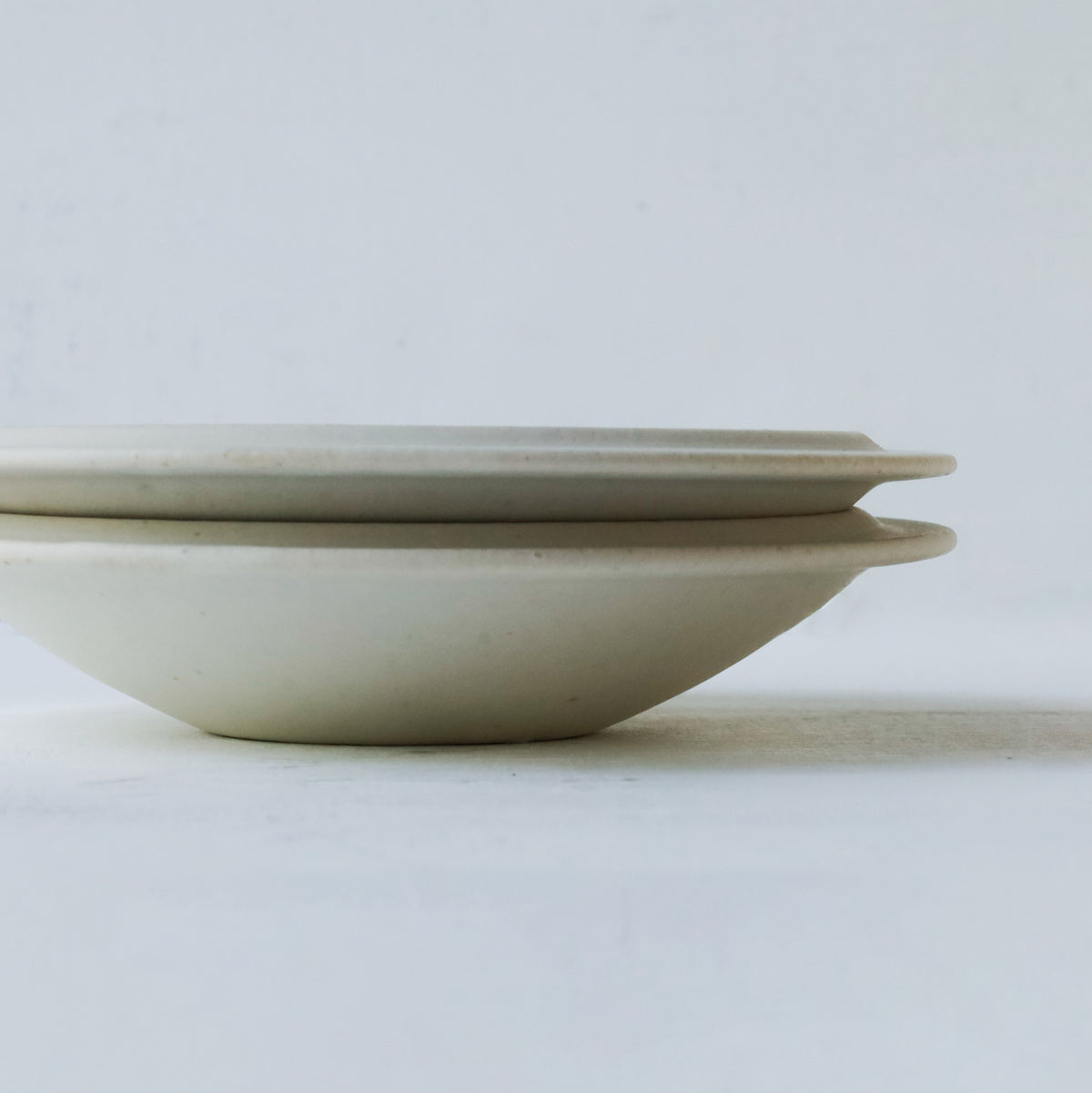 Atsushi Funakushi Round Plate White