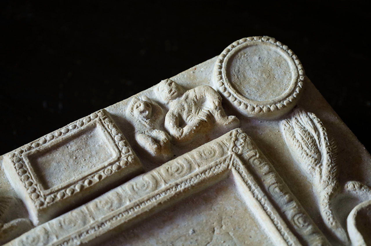 松本郁美 万物の台座