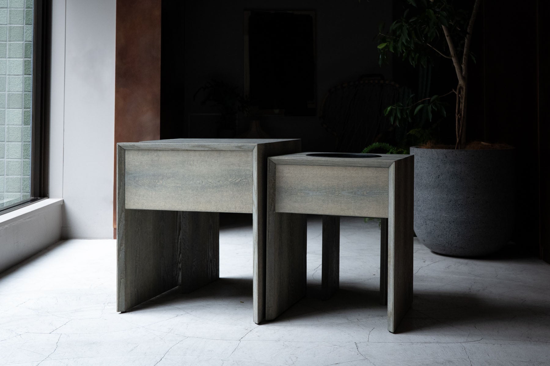 Fuyou Ryurei-joku 4-piece Set (a set of tea service tables and chairs)