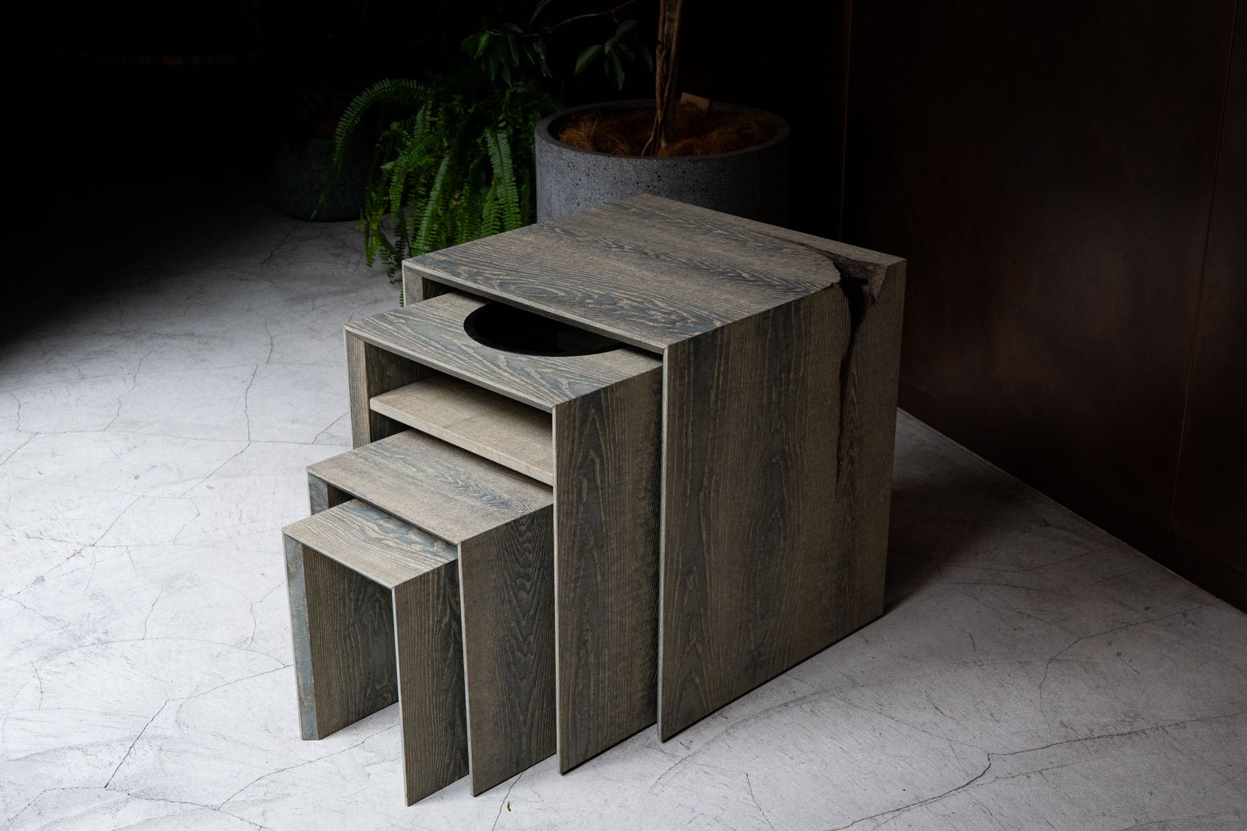 Fuyou Ryurei-joku 4-piece Set (a set of tea service tables and chairs)