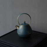 25-10S 空間鋳造 急須 Egg 中 Bamboo Gold 鎬細工鉉 桐箱入