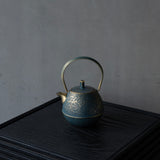 25-10S 空間鋳造 急須 Egg 小 Bamboo Gold 鎬細工鉉 桐箱入