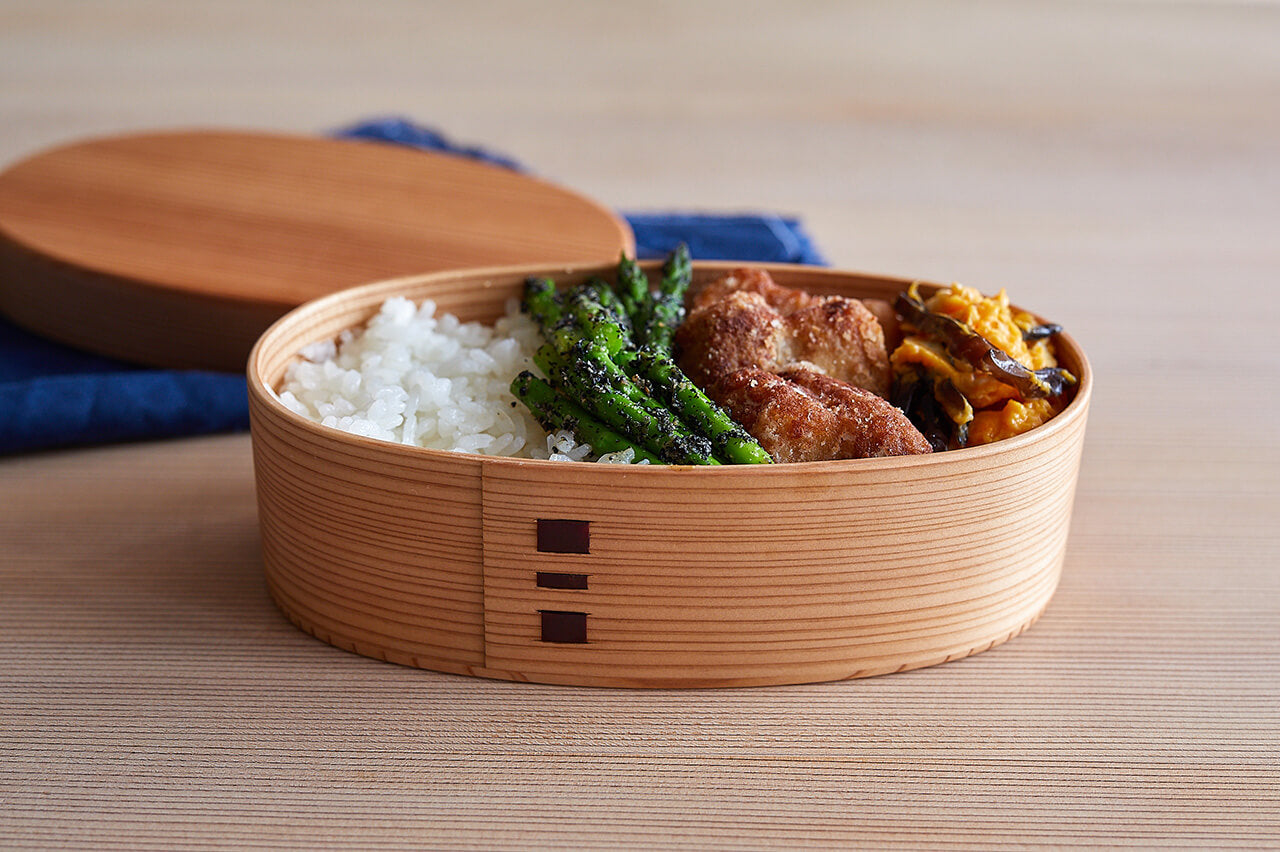◆Ryobian - Oval "Magewappa" Lunch Box (Medium, Gift Wrap)