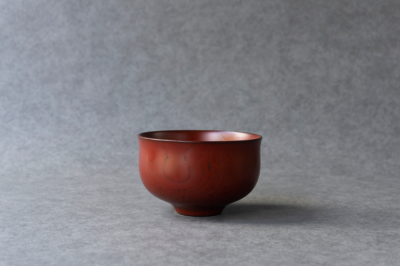 Zelkova Lily-shaped Bowl Red