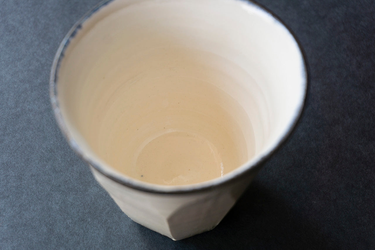 中里花子 面取カップ ブルー皮鯨