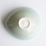 Almond Bowl M Sage Celadon