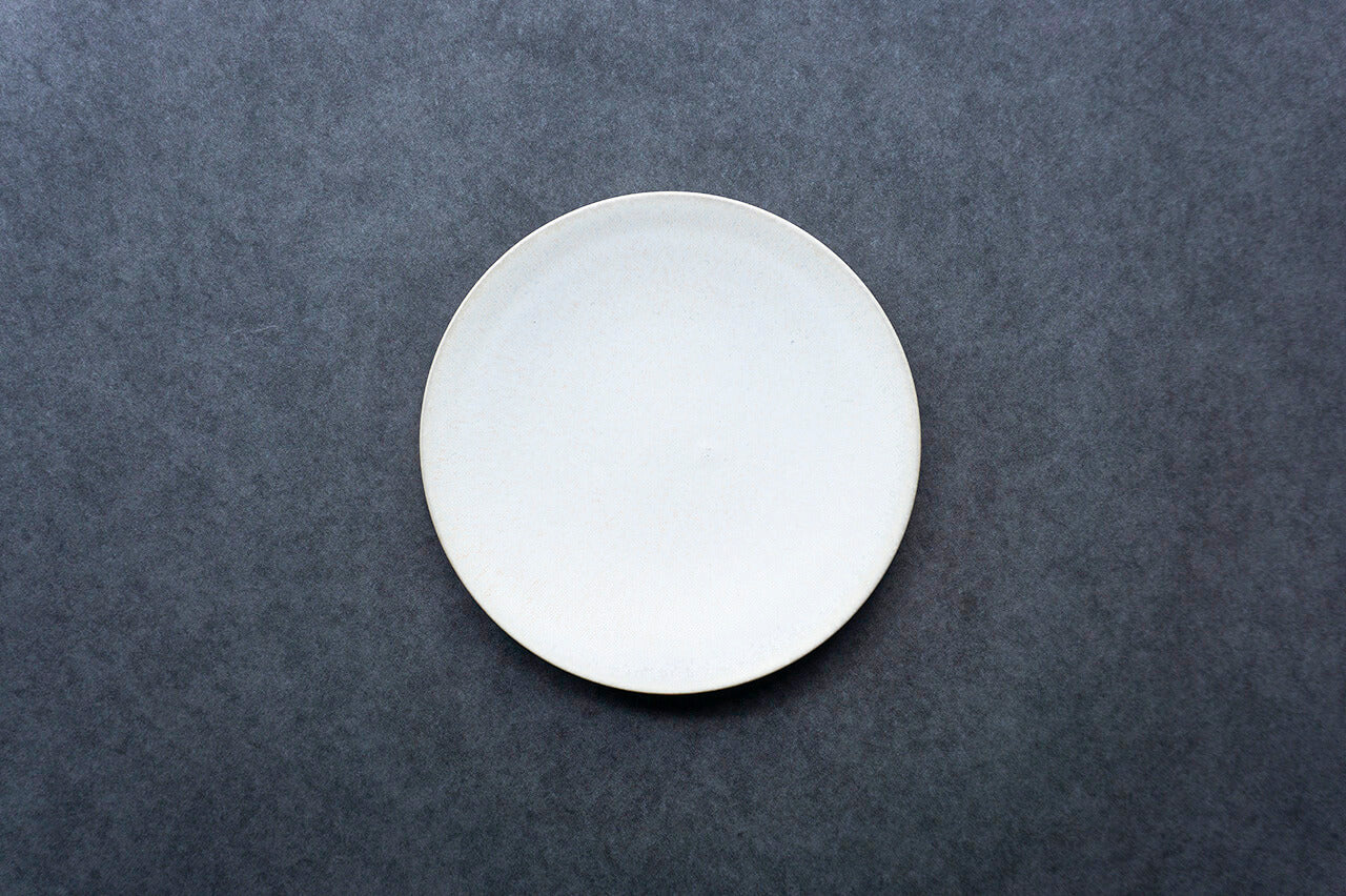 安藤由香 6寸皿 フラットリム なし WH