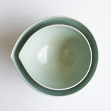 Almond Bowl M Sage Celadon