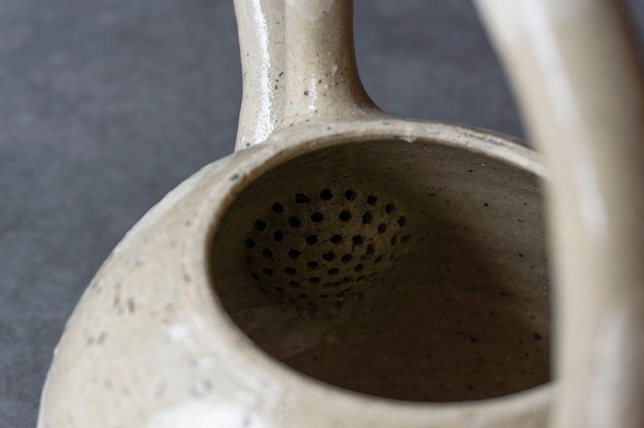 ●22-TM28 Osamu Makiya Cray Teapot B