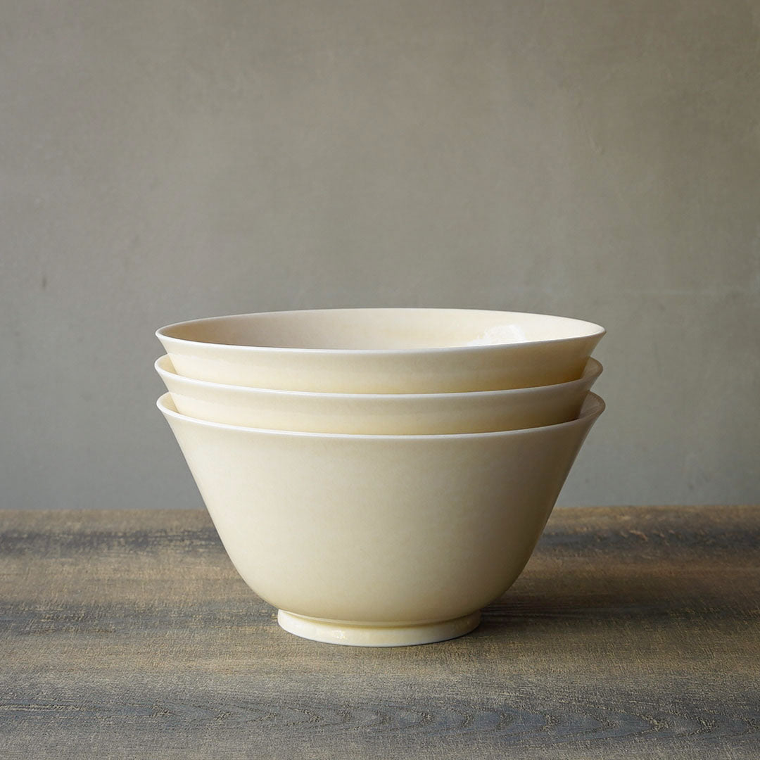Light beige Celadon Small Bowl "Makai"